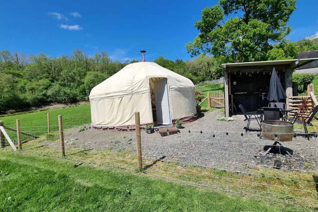Hotel Bronfelen Yurt Cynghordy Exteriér fotografie