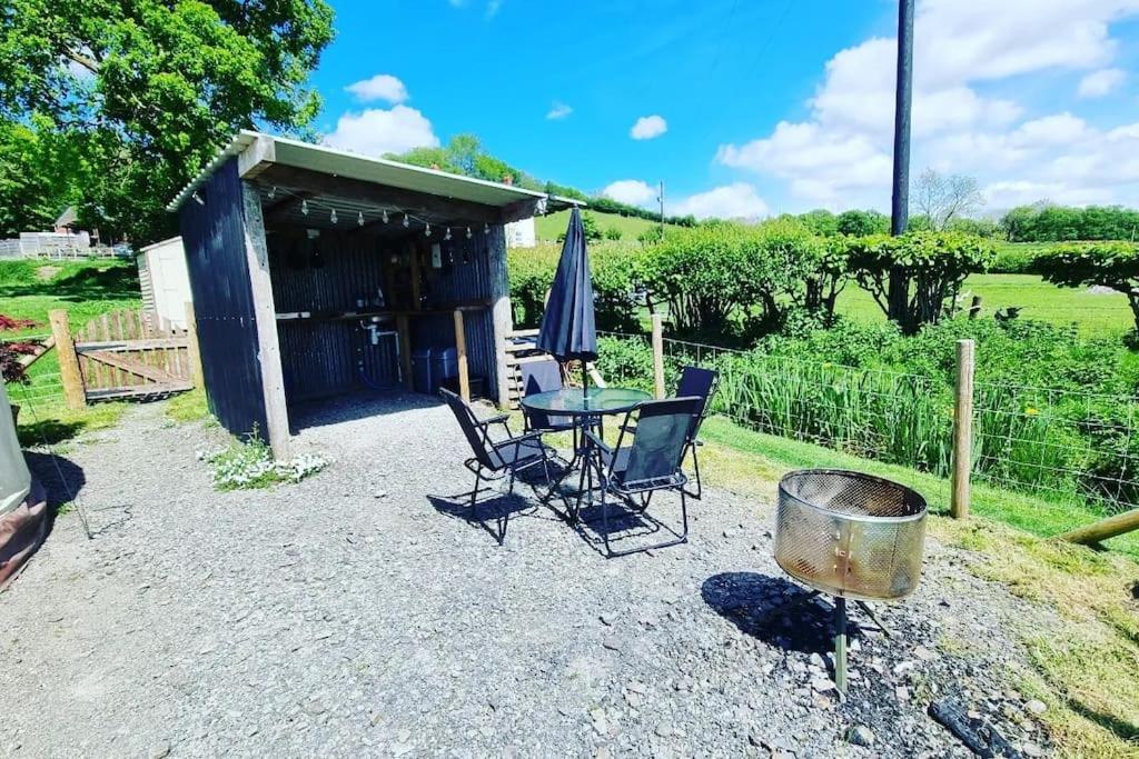 Hotel Bronfelen Yurt Cynghordy Exteriér fotografie