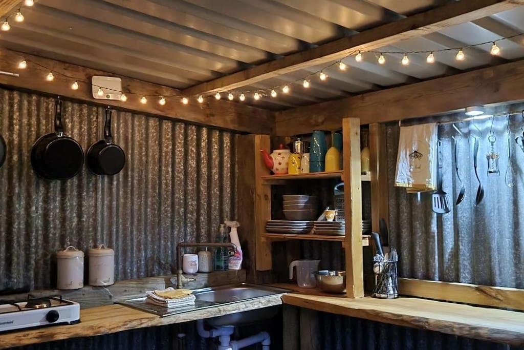 Hotel Bronfelen Yurt Cynghordy Exteriér fotografie