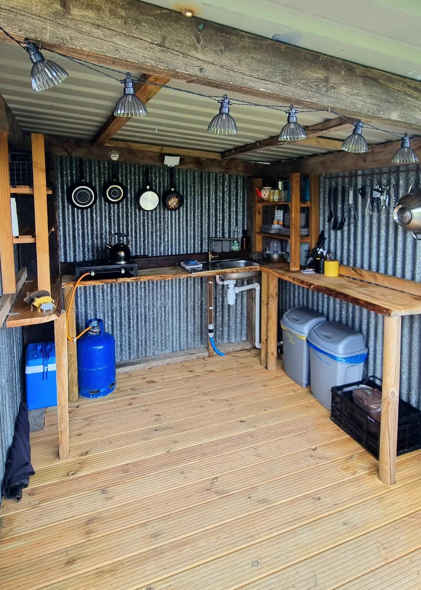 Hotel Bronfelen Yurt Cynghordy Exteriér fotografie